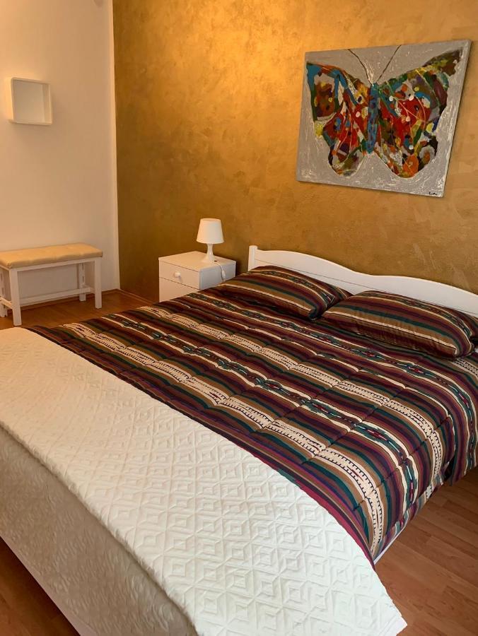 Apartman Kartec Krk Town Extérieur photo